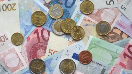 Vatikánské euromince zatím v oběhu nekolují. Už brzy by se to však mělo změnit