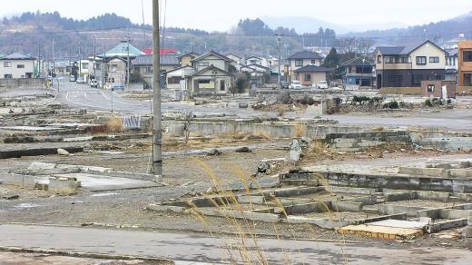 Rok po fukušimské tragédii. Japonci se z této rány osudu dosud nevzpamatovali