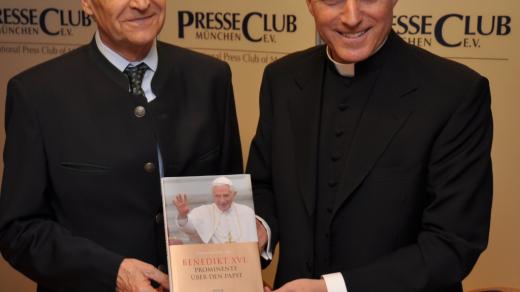 Představení knihy „Benedikt XVI. – Prominenti o papeži“
