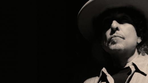 Scaduto dokázal nejvěrněji přiblížit pravou povahu a osobnost Boba Dylana