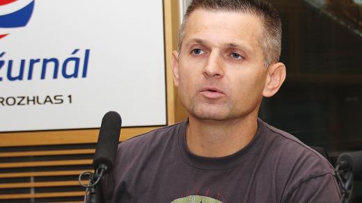 Stanislav Gazdík přijal pozvání do studia Radiožurnálu