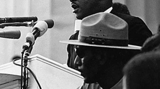 Martin Luther King přednáší ve Washingtonu svůj slavný projev „Mám sen“ (I Have a Dream)