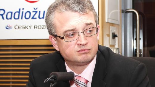 Předseda poslaneckého klubu ODS Marek Benda přijal pozvání Martina Veselovského do studia Radiožurnálu