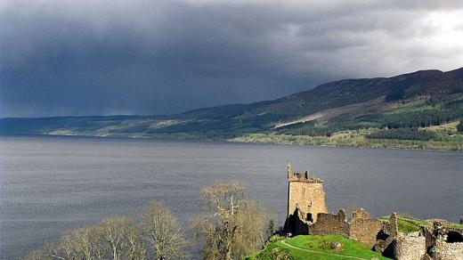 Jezero Loch Ness ve Skotsku