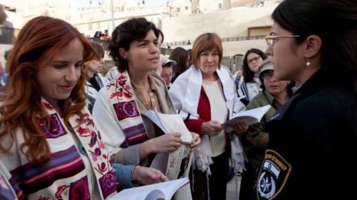 Ženy Zdi u Zdi nářků v Jeruzalémě