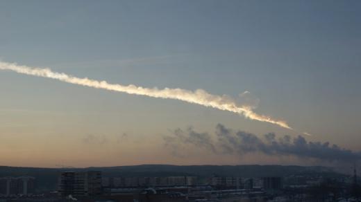 Čeljabinský meteor - pohled z Jekatěrinburgu 200 km od hypocentra výbuchu