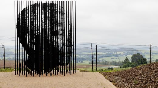 Nelson Mandela - památník Hawick v JAR na místě, kde byl Nelson Mandela zatčen