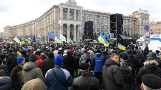 Demonstrace v Kyjevě a dalších ukrajinských městech doprovázejí hudební vystoupení a výtvarné projevy s politickým nábojem
