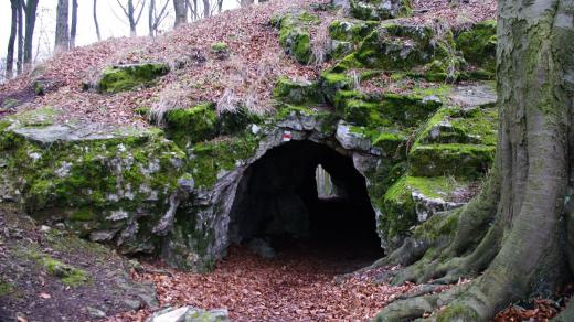 Jeskyně Průchodnice