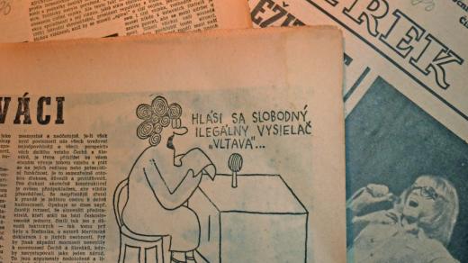 Vysílání Vltavy se stalo terčem mnoha vtipů… Tento je z časopisu Zítřek z ledna 1969, autorem byl slovenský spisovatel a karikaturista Marián Vanek