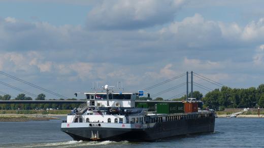Výhled na řeku Rýn