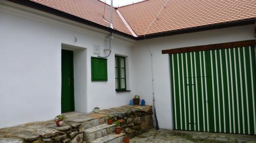 Opravený dvorek
