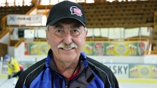 Bývalý československý hokejový brankář Jiří Holeček