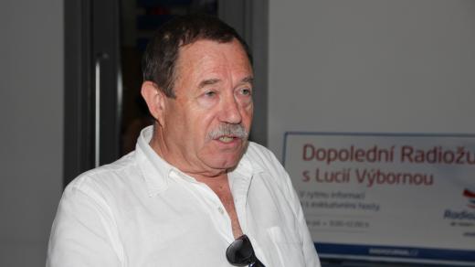 Publicista Jefim Fištejn ve Dvaceti minutách Radiožurnálu