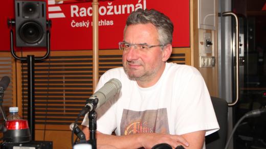 Europoslance za ODS Jan Zahradil ve Dvaceti minutách Radiožurnálu