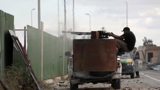 Libye se propadá do stále většího chaosu