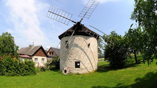 Větrný mlýn ve Štípě na Zlínsku