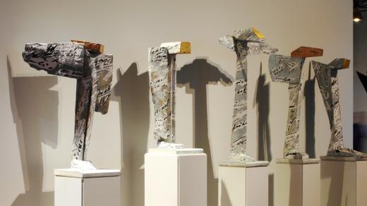 Jan Koblasa: Andělé, polychromované dřevo (2004–2013), spolupráce Sonia Jakushewa