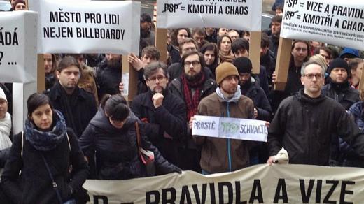 Z protestu architektů proti zrušení Pražských stavebních předpisů  