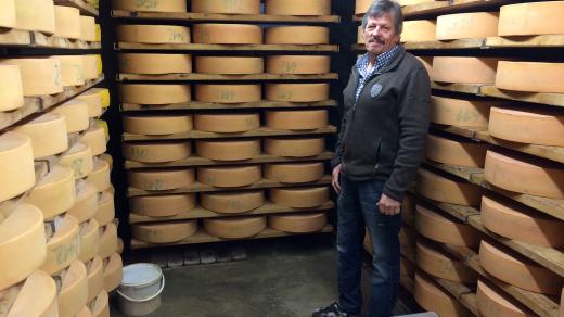 Hans Besler sní denně 20 až 30 deka sýra