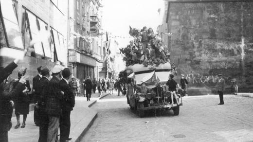 Českobudějovická ulice u Černé věže 5. května 1945