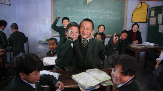 Děti ve vesničce Tibetian Homes Foundation mají nastavený pevný denní režim