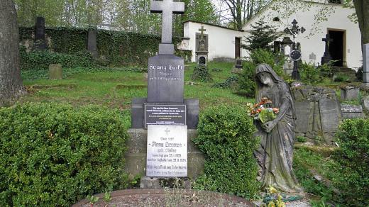 Hrob Anny Gromesové na moravskotřebovském hřbitově