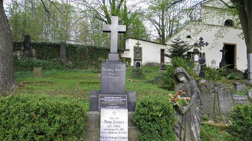 Hrob Anny Gromesové na moravskotřebovském hřbitově