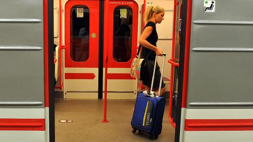 metro, dopravní podnik Praha