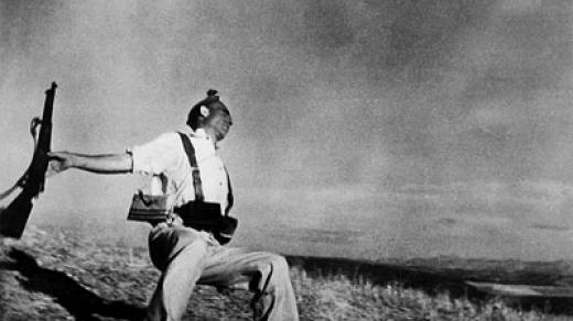 Robert Capa: Smrt republikánského vojáka, španělská občanská válka