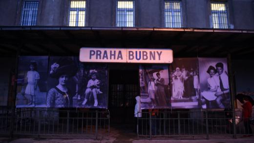 Bubnování pro Bubny a Památník ticha 