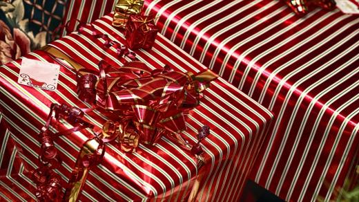 Dáky, Vánoce, překvapení