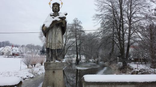 Svatý Jan na mostě přes Hamerský potok