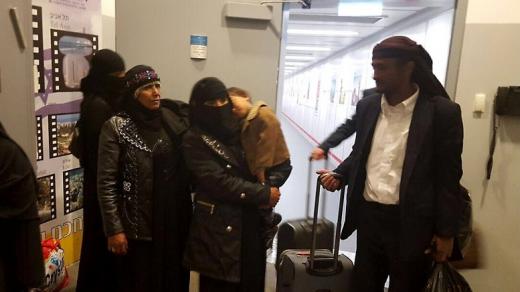 Skupina židovských imigrantů z Jemenu na izraelském letišti