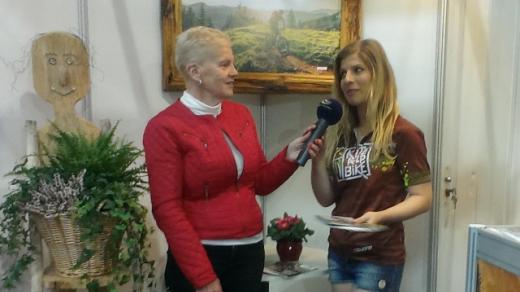 Michaela Holmanová s autorkou pořadu Dámská jízda Mirkou Nezvalovou