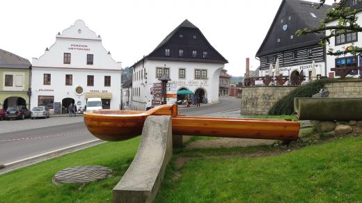 Dřevěná lžíce v Jablonném nad Orlicí je největší v Česku