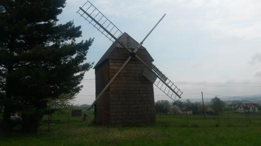 Choltický větrný mlýn