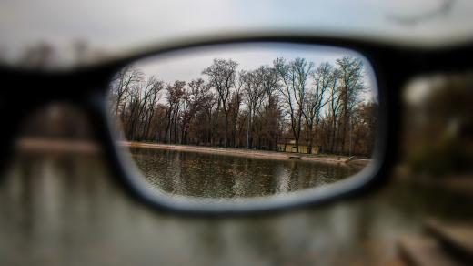 Brýle nám pomáhají