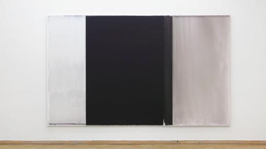 Jaromír Novotný – Černá #28, 2012, akryl na plátně, tři části, 200 x 330 cm.