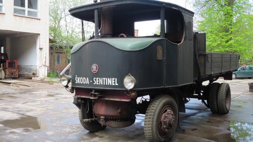 Parní nákladní automobil Škoda Sentinel se vyráběl v letech 1924 - 1935