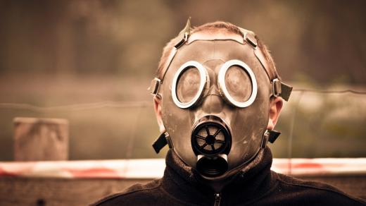 Branná výchova je spojená se seznamováním dětí s plynovými maskami