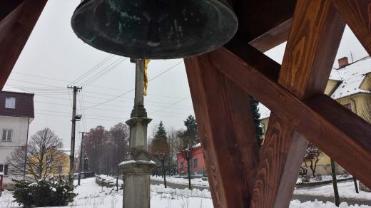 Zvonička v Doubravě připomíná oběti důlních neštěstí
