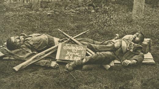 Jediná dochovaná (posmrtná) fotografie Nikoly a Juraje Šuhajových