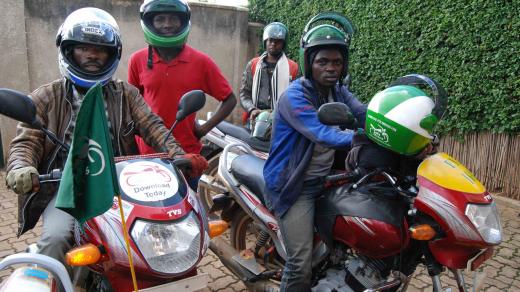 Mototaxikářů je v Kigali na patnáct tisíc