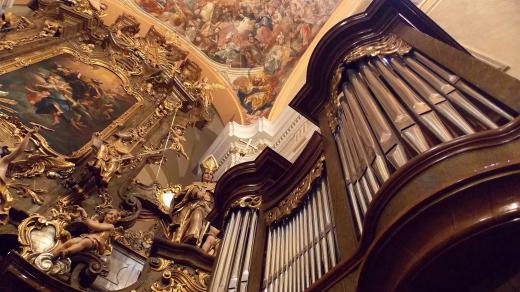 Varhany v klášterním kostele sv. Augustina ve Vrchlabí