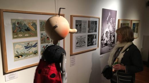 Expozice výstavy Ferdy Mravence v Paříži