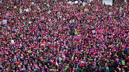Inauguraci nového prezidenta Spojených států Donalda Trumpa doprovodila jedna z největších demonstrací americké historie – Women’s March on Washington