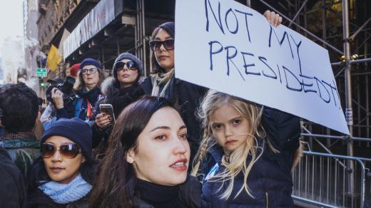 Z protitrumpovského protestu v New Yorku