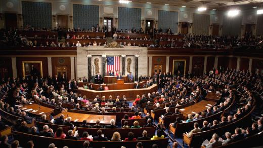 Prezident Barrack Obama seznamuje obě komory amerického Kongresu se svou zdravotnickou reformou (2009)