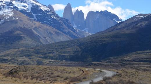 Krásné štíty parku Torres del Paine jsou symbolem celé oblasti